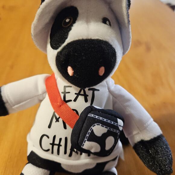 Chick-fil-A Eat Mor Chikin Cow Plush Stuffed Animal Bucket Hat Crossbody Toy - Picture 2 of 8